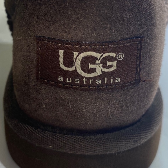 Medium Length Brown Uggs - Picture 3 of 5